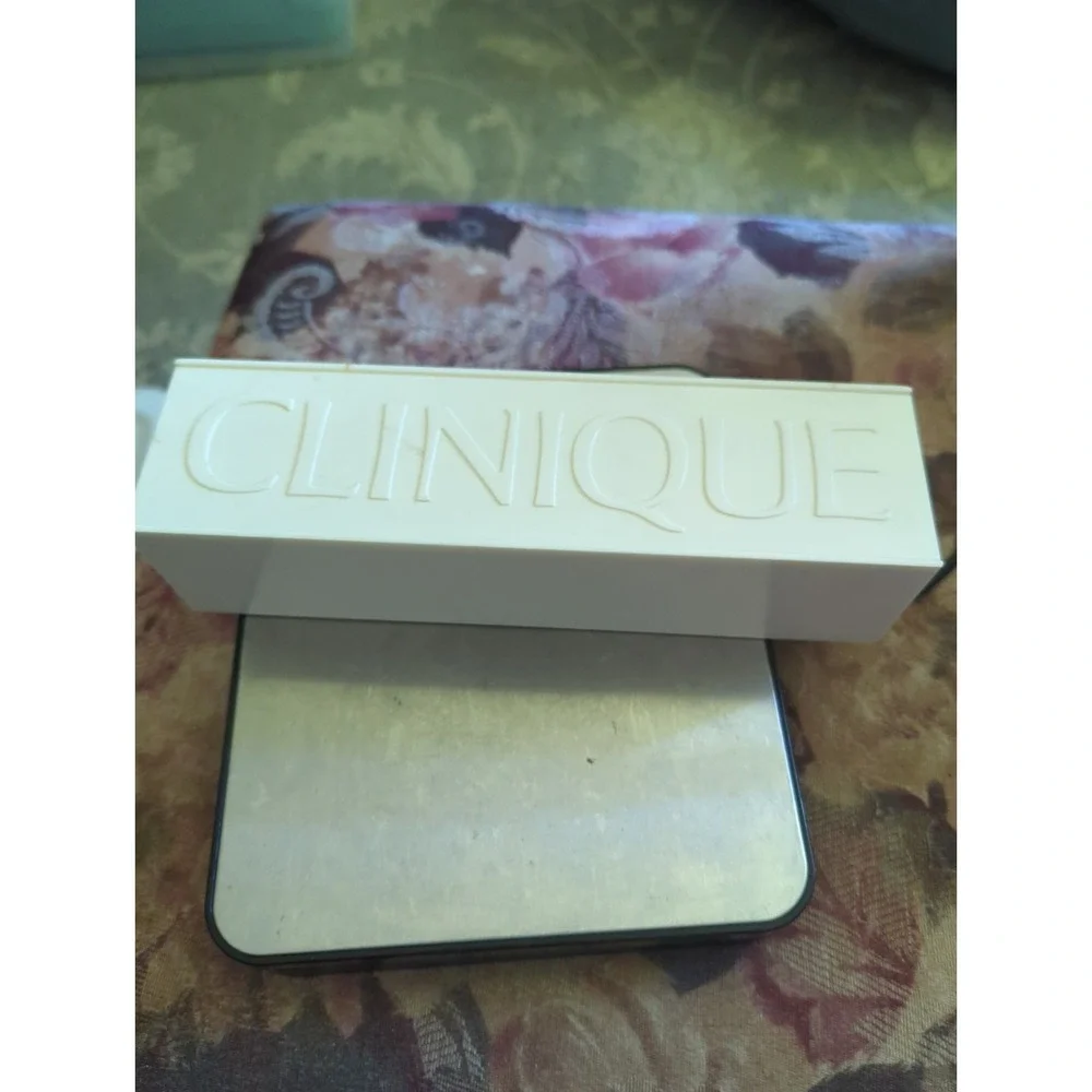 Vintage Clinique Hair Brush Comb Vented Ball Tip Bristle Travel Set - Picture 6 of 6